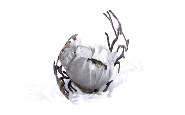 Withered Bloom (brooch)