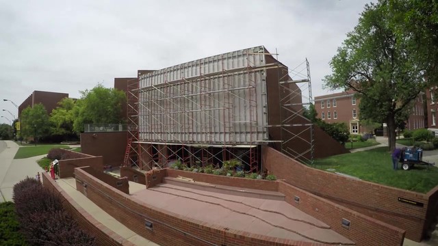 Miró steel frame install time lapse