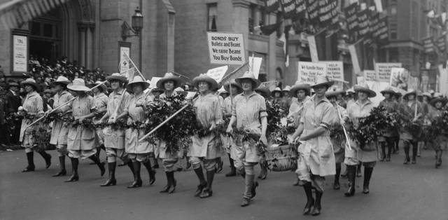 4_Women Marching