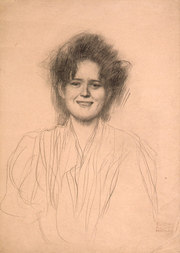 Portrait of a Smiling Girl Facing Front/Brustbild eines lachenden Mdchens von vorne
