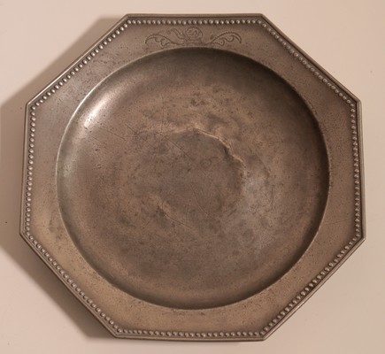 English Octagonal Plate