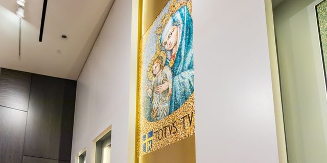 Stop 13: Faith in God and Mary – Mater Ecclesiae Mosaic Replica