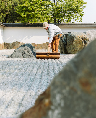 Karesansui: Zen-Style Garden