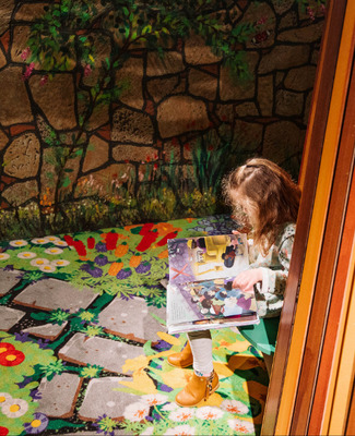 David & Carol Van Andel Children's Gallery: Curiosity Courtyard (Indoors)