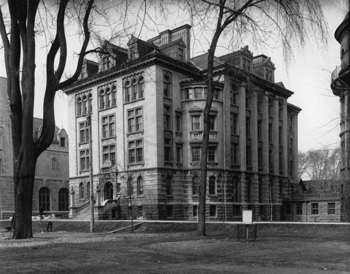 Macdonald Chemistry Building