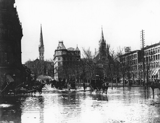 Flood in Victoria square