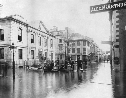 Custom House Square, St. Paul Street