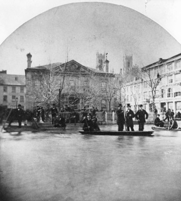 Spring flood in Custom House Square