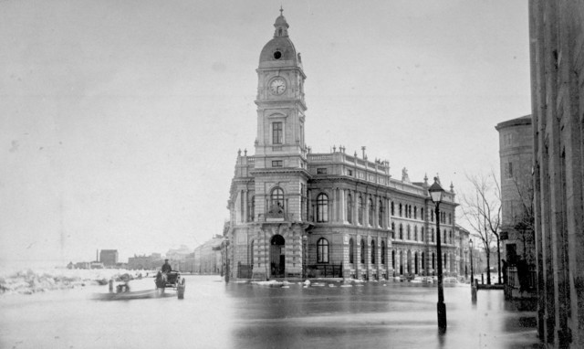 Flood, Royal Insurance Company building